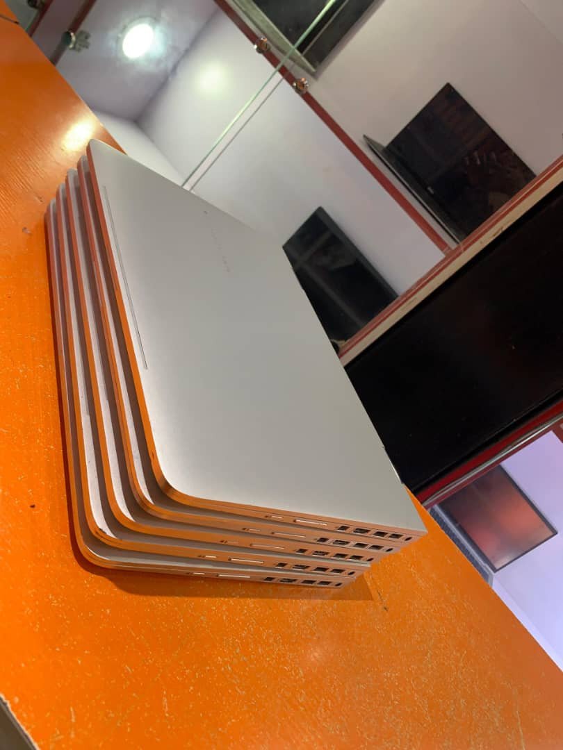 Hp Spectre x360 G2 laptop - Touch screen/fairly used