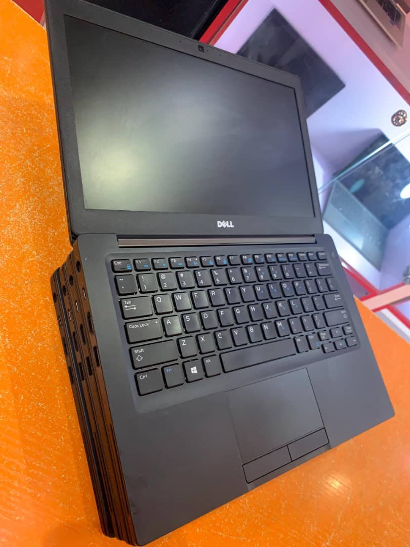 Fairly Used Dell Latitude 7390 laptop (Touch screen ×360)